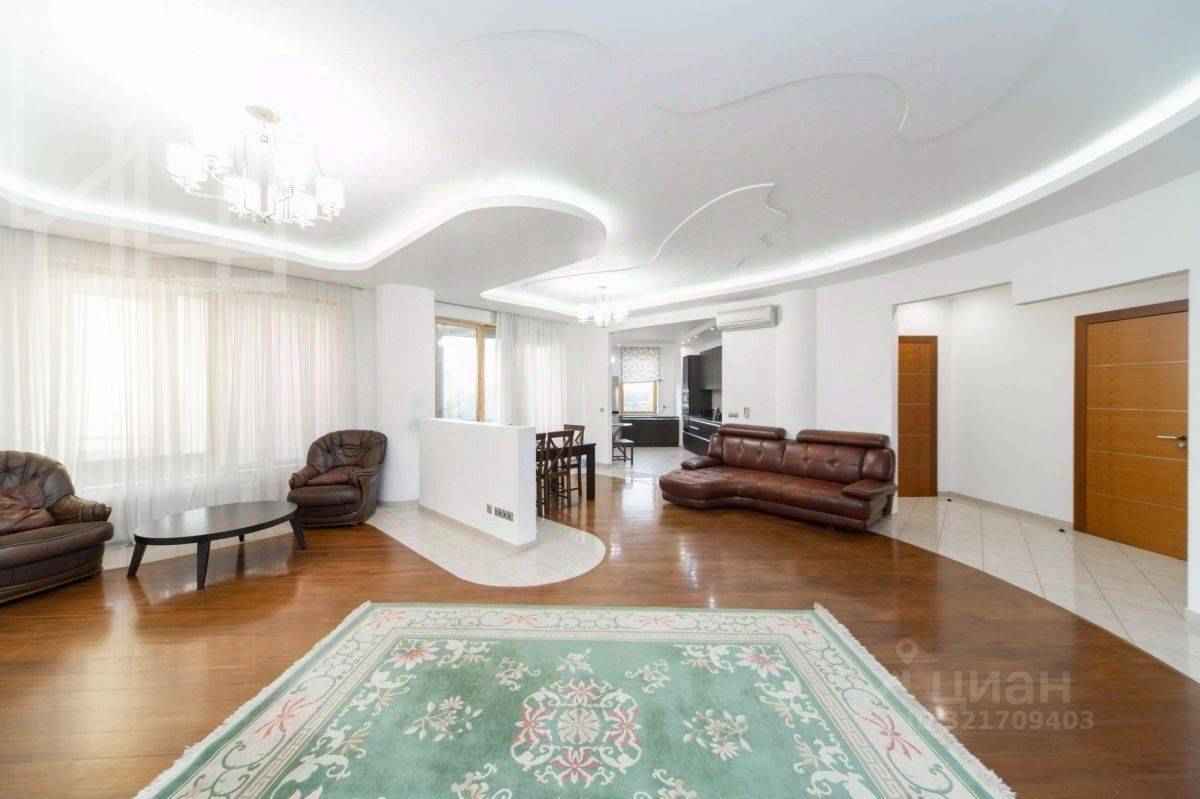 4-комнатная квартира, 190 м²