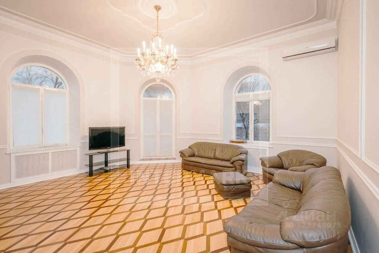 4-комнатная квартира, 150 м²