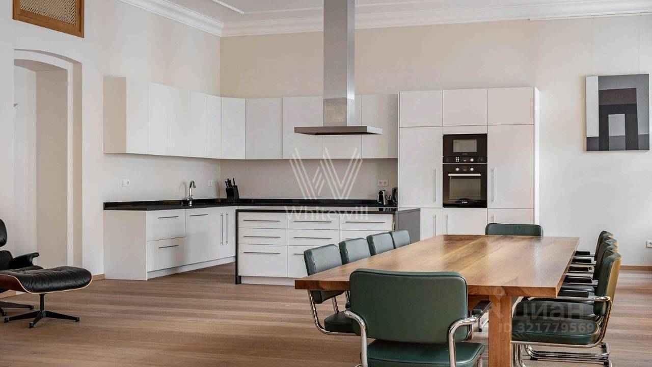 3-комнатная квартира, 183 м²