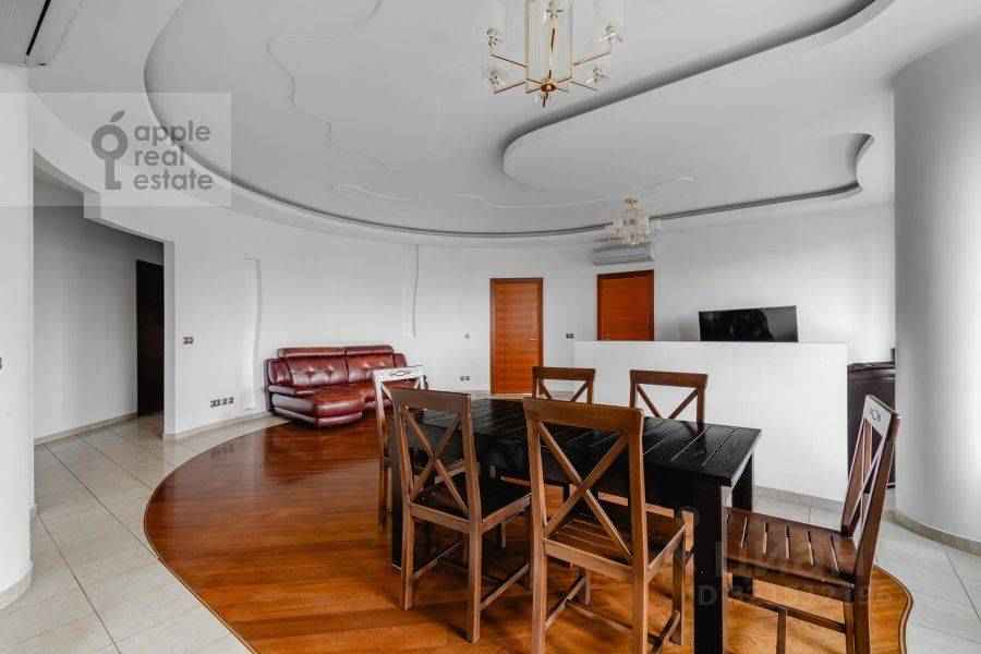 4-комнатная квартира, 190 м² — фотография 3