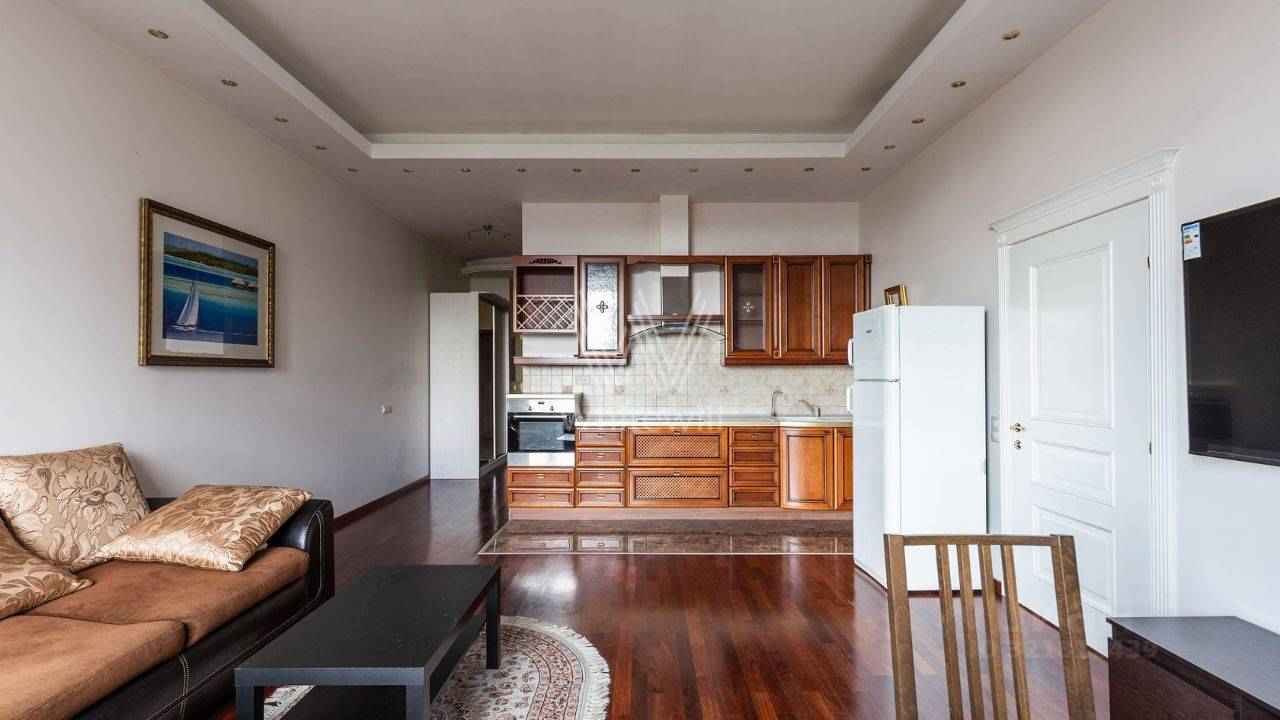 2-комнатная квартира, 76 м² — фотография 3