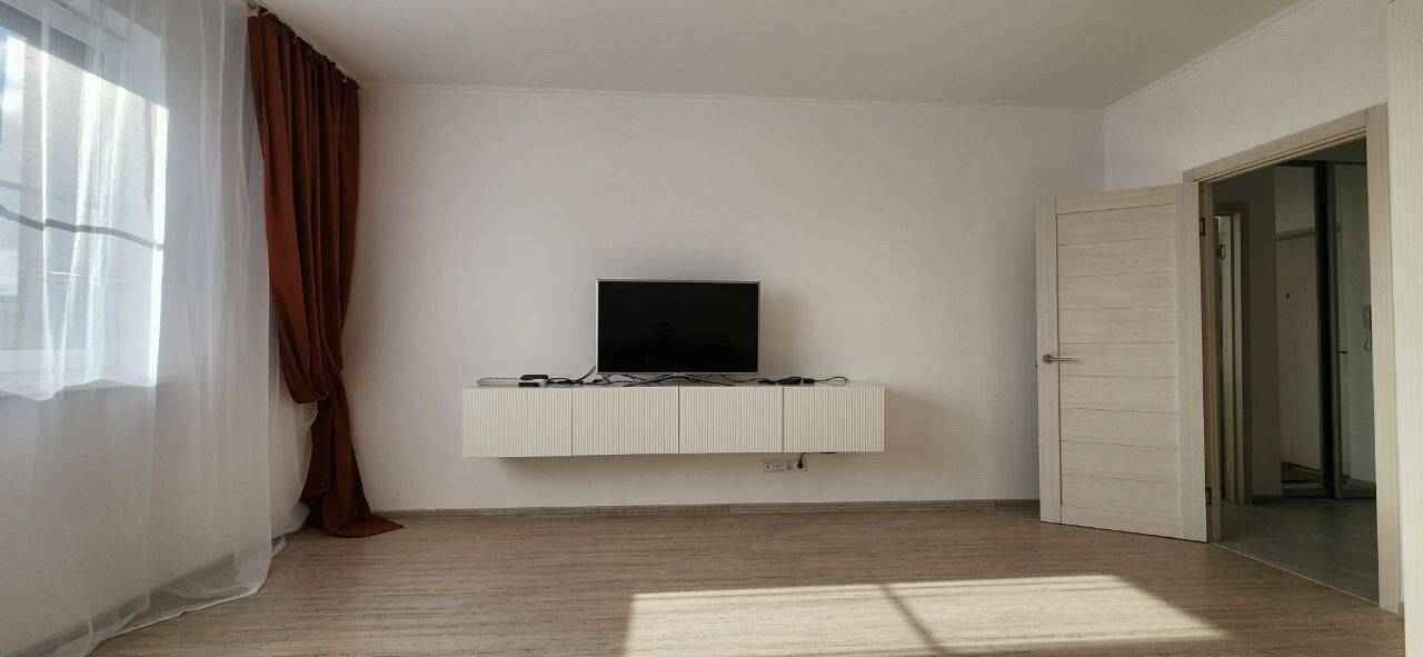 1-комнатная квартира, 46 м² — фотография 3