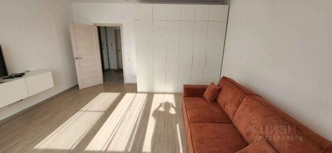 1-комнатная квартира, 46 м² — фотография 2