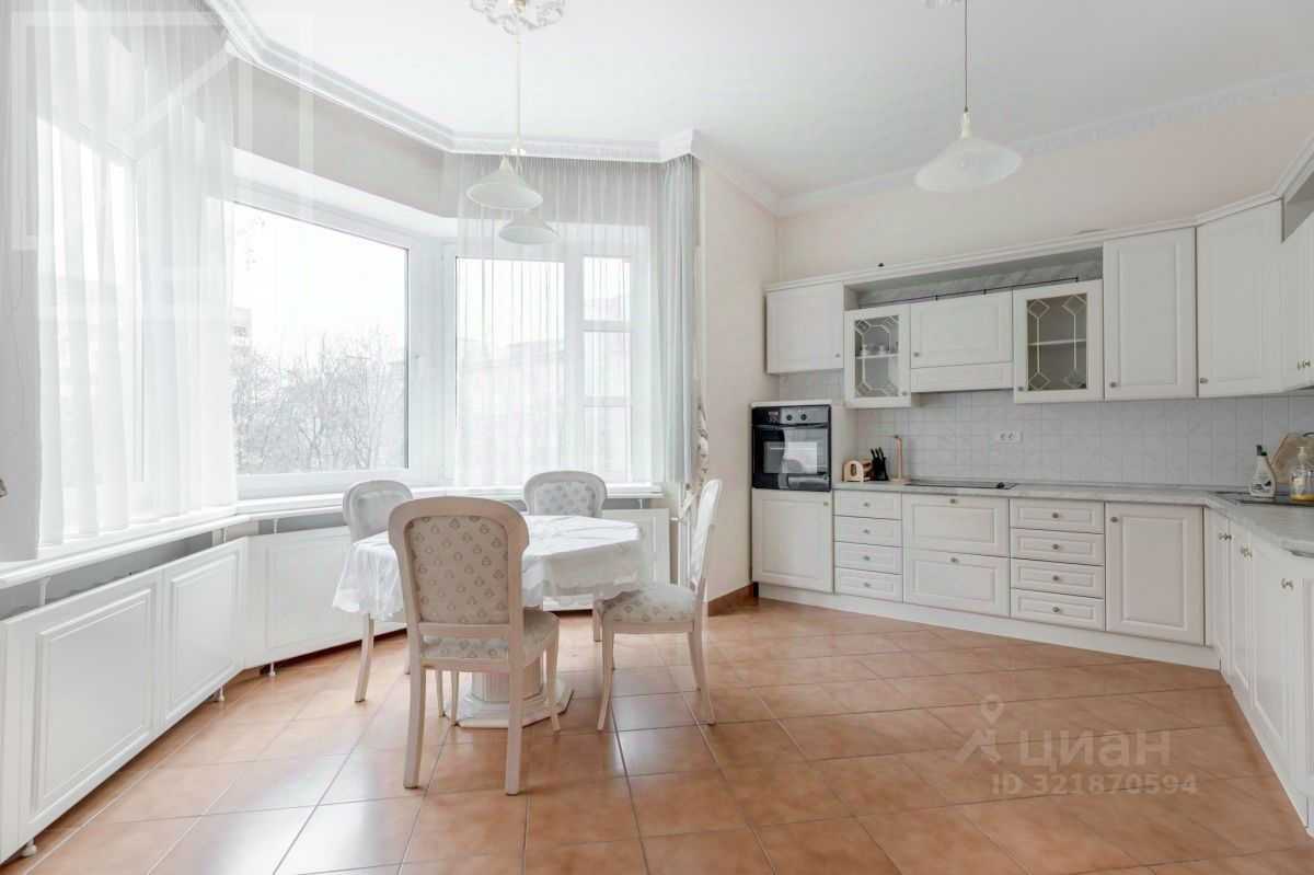 3-комнатная квартира, 136 м² — фотография 3
