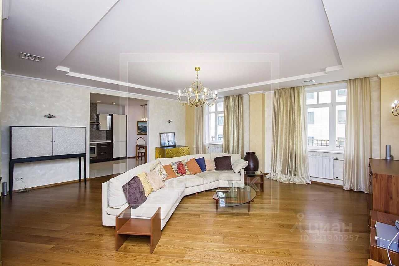 3-комнатная квартира, 150 м²