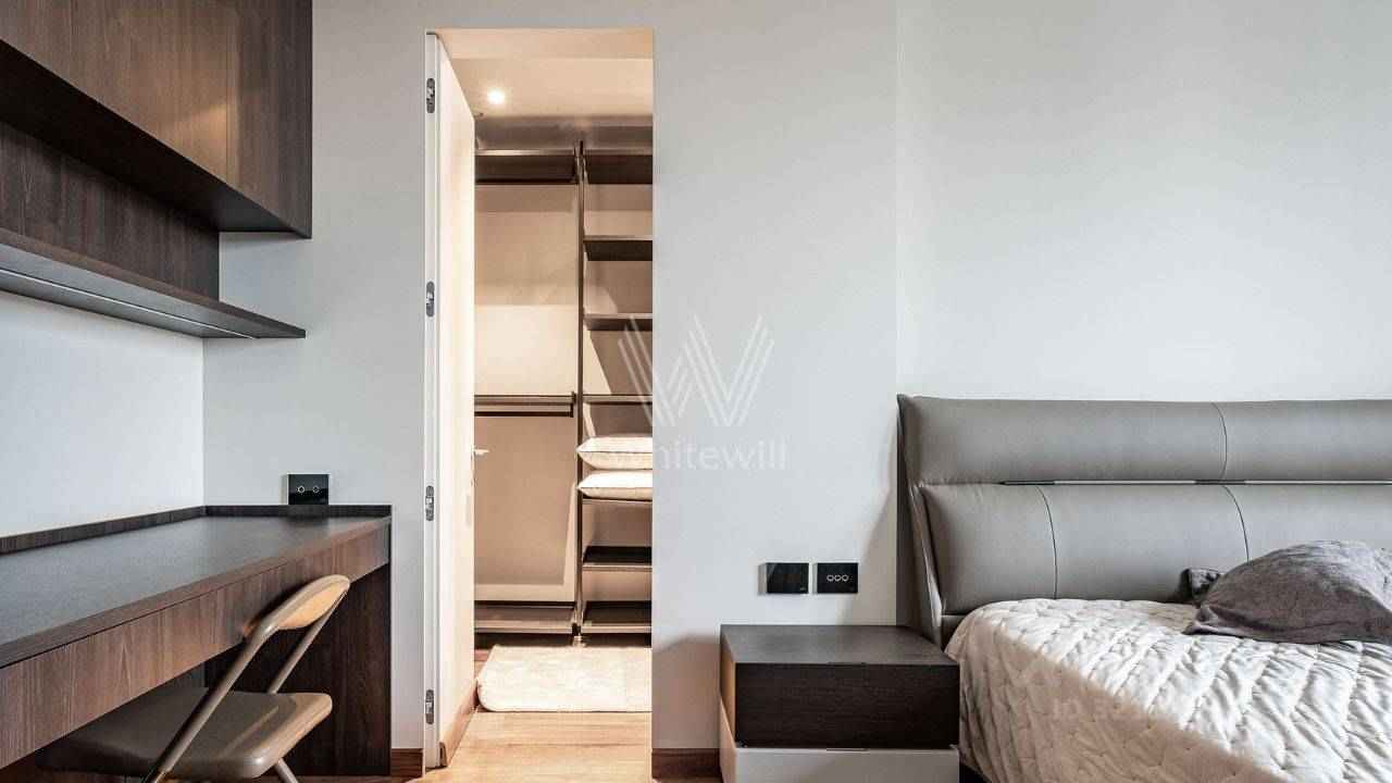 3-комнатная квартира, 210 м²