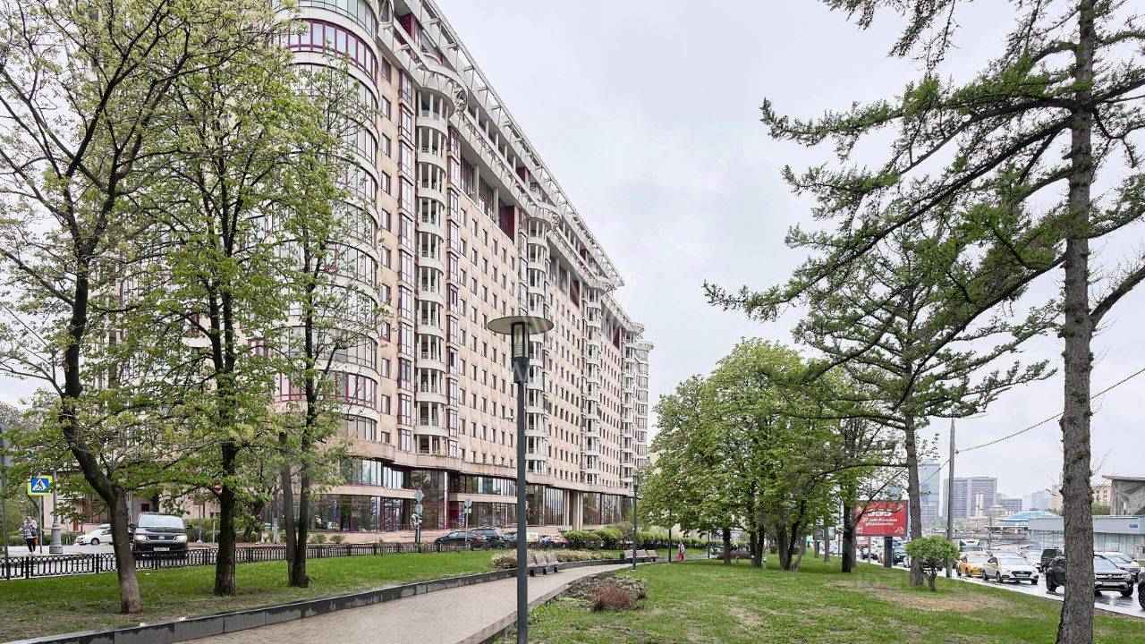 3-комнатная квартира, 210 м² — фотография 2