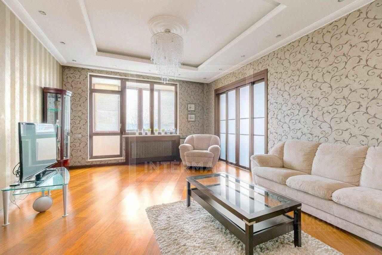 4-комнатная квартира, 160 м²