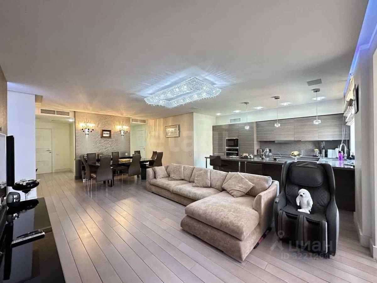 4-комнатная квартира, 170 м² — фотография 2