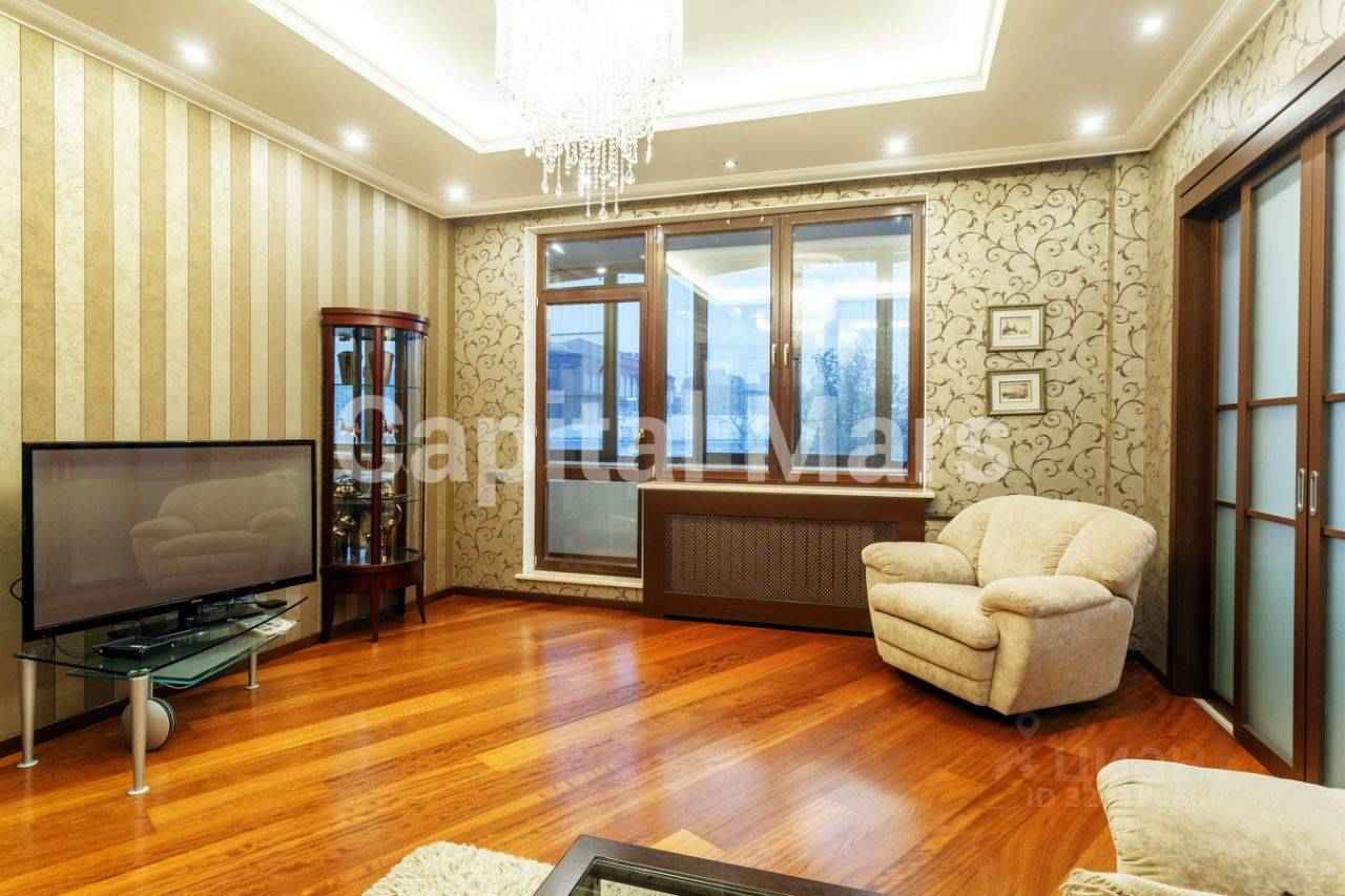 4-комнатная квартира, 150 м²