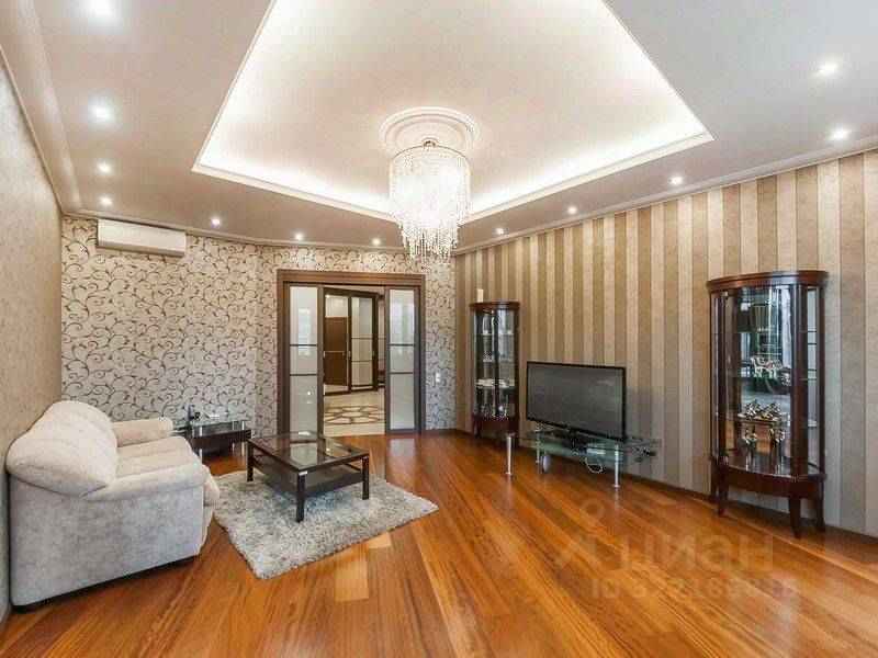 4-комнатная квартира, 157 м² — фотография 2