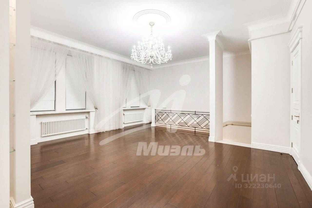 4-комнатная квартира, 140 м² — фотография 3