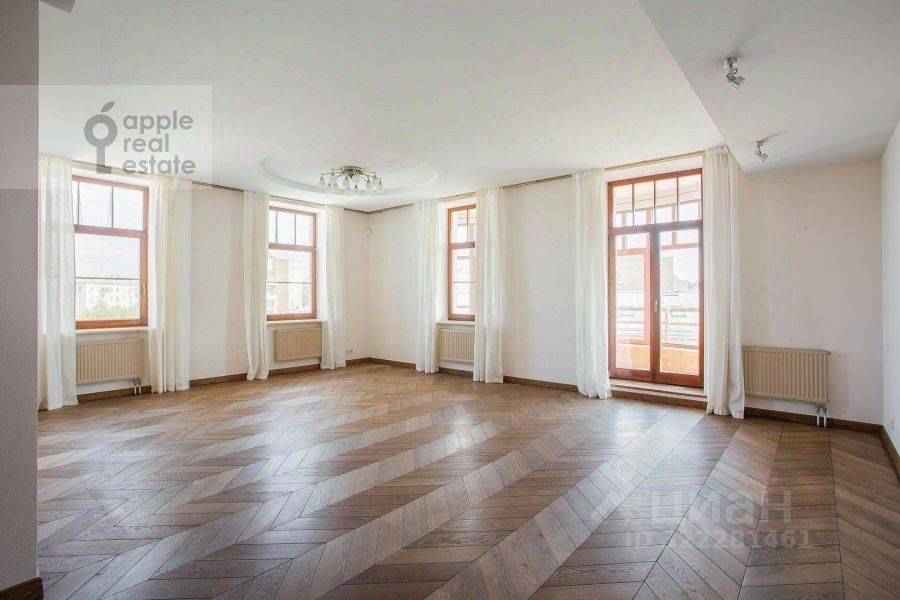 4-комнатная квартира, 180 м²