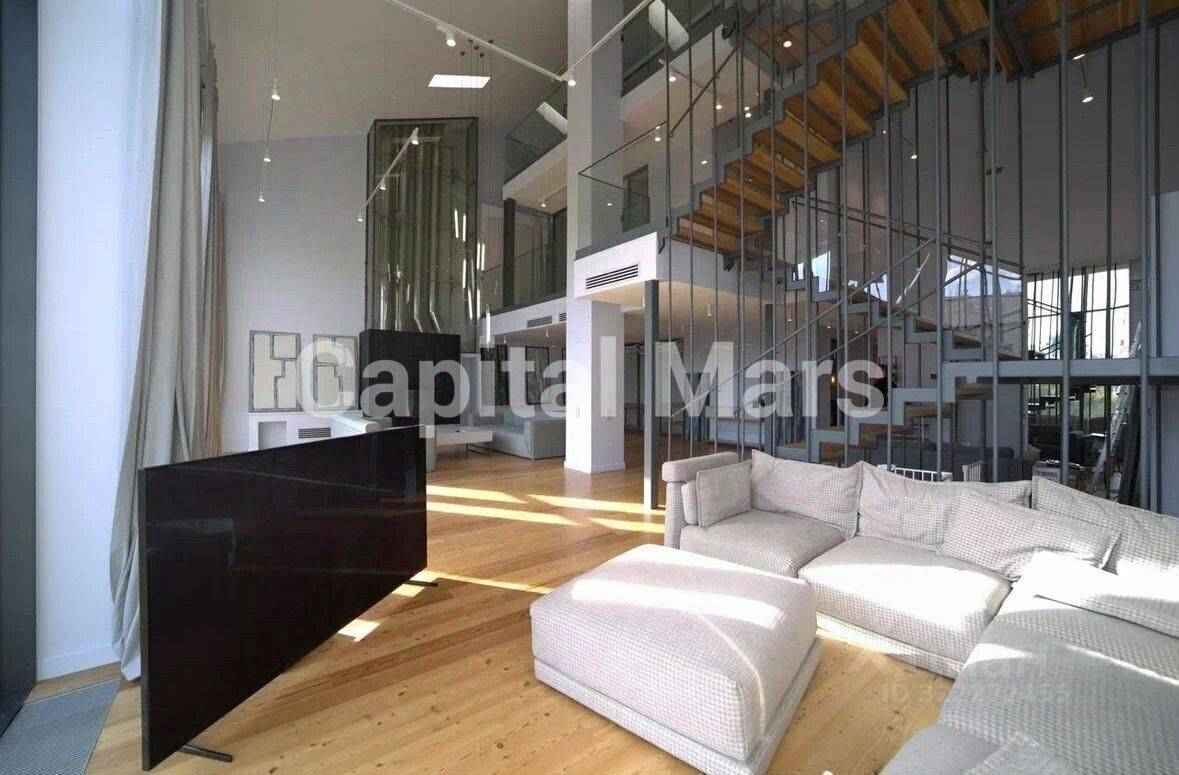 4-комнатная квартира, 275 м²