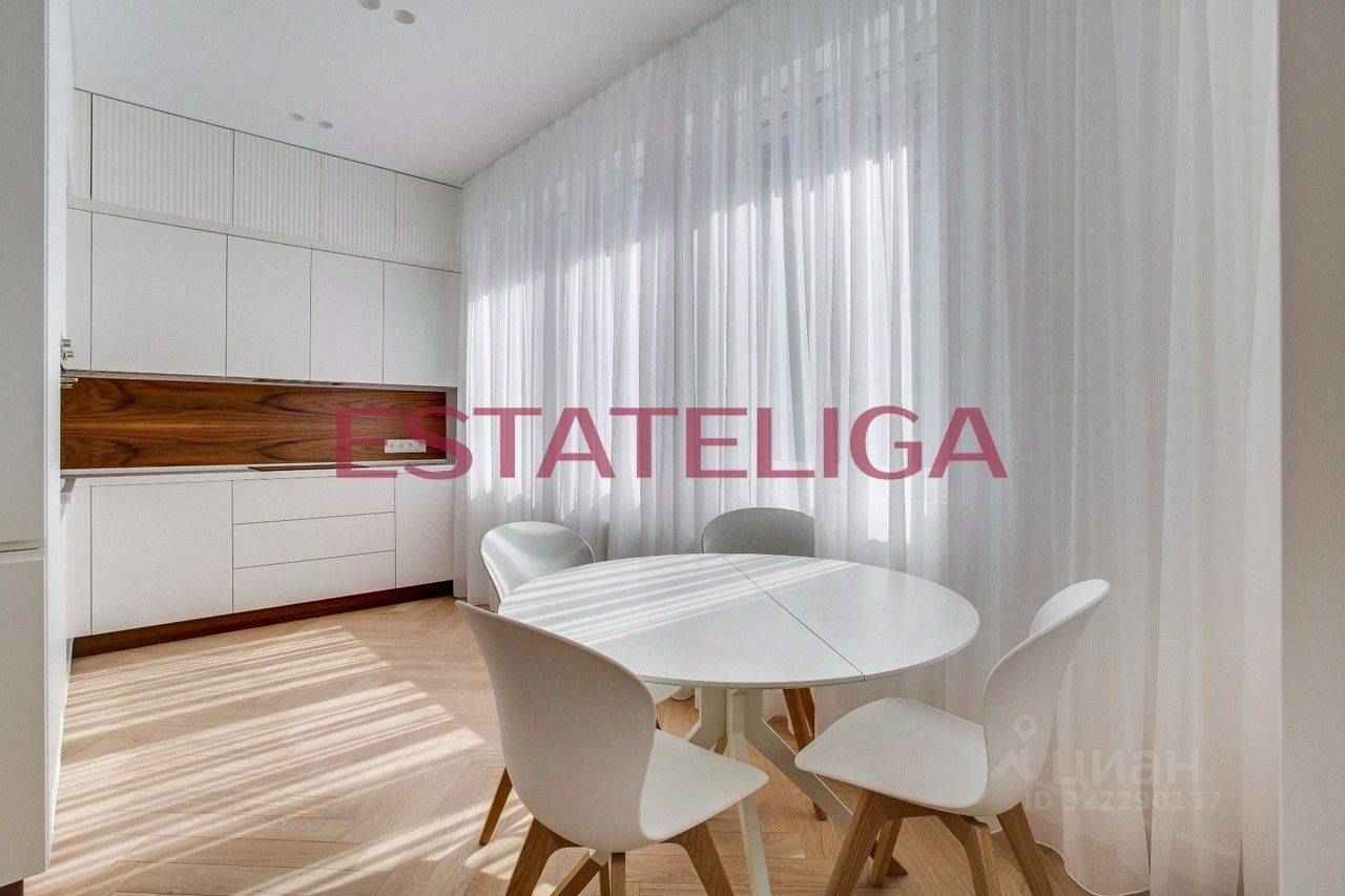 3-комнатная квартира, 130 м² — фотография 2