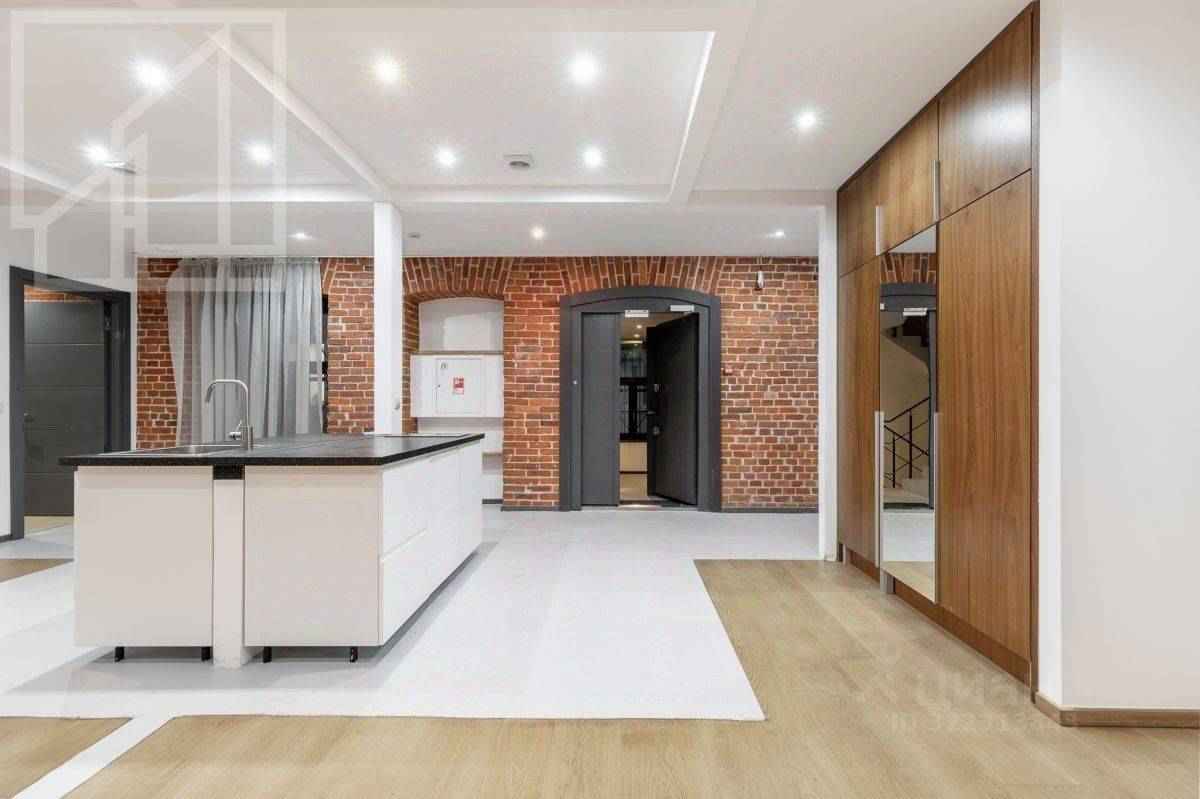 4-комнатная квартира, 120 м²