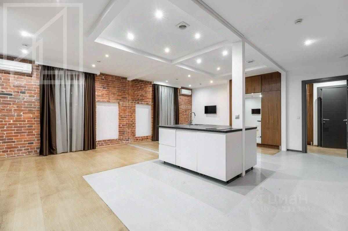 4-комнатная квартира, 120 м² — фотография 3