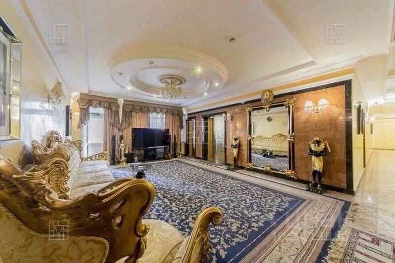 4-комнатная квартира, 168 м²