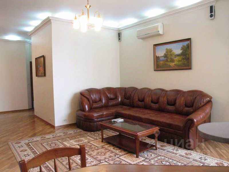 4-комнатная квартира, 130 м²