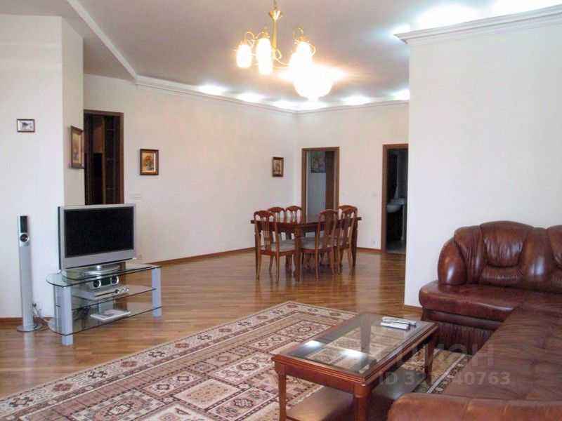 4-комнатная квартира, 130 м² — фотография 3