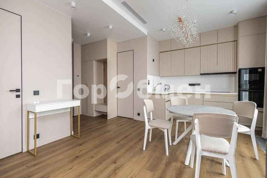 2-комнатная квартира, 55 м² — фотография 2