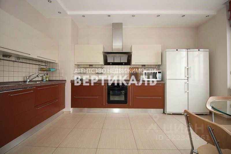 3-комнатная квартира, 150 м²