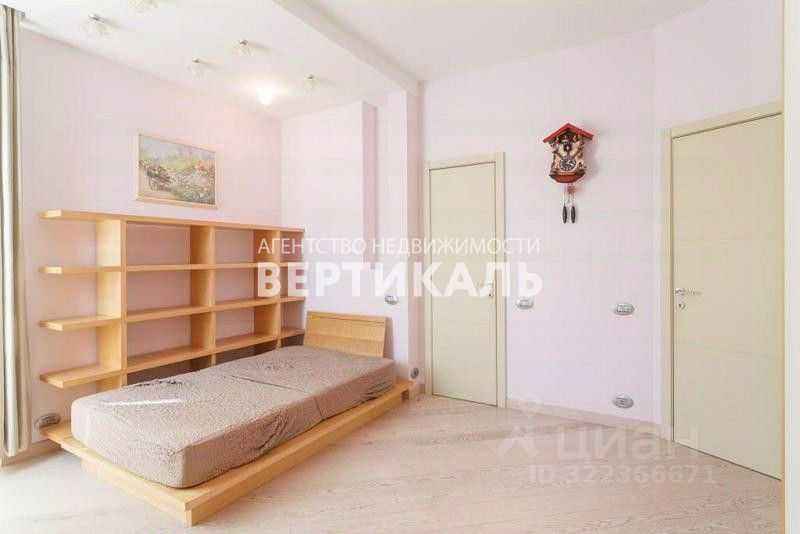 4-комнатная квартира, 160 м² — фотография 3