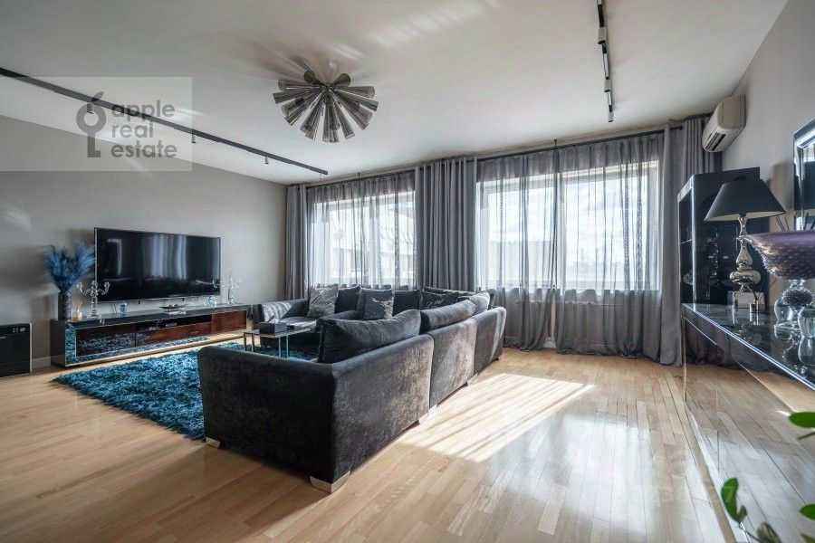 4-комнатная квартира, 195 м²