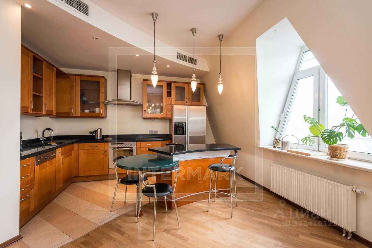 4-комнатная квартира, 155 м² — фотография 2