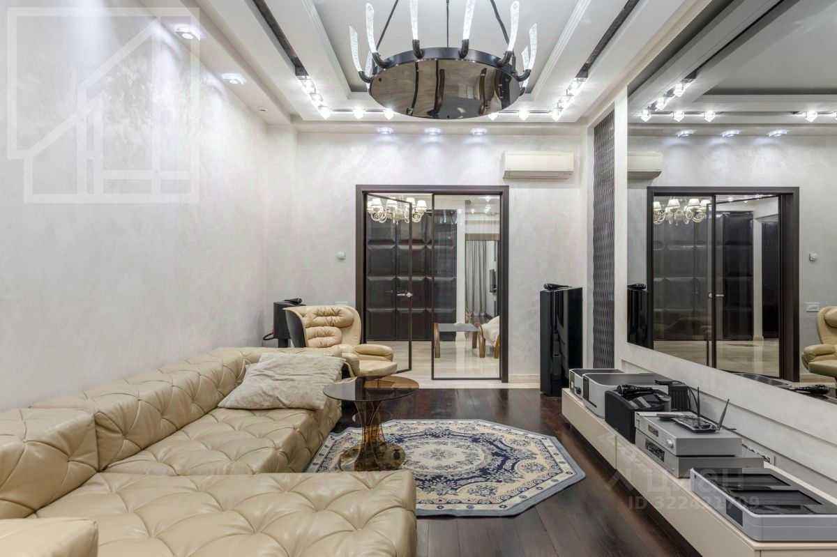 4-комнатная квартира, 161 м² — фотография 2
