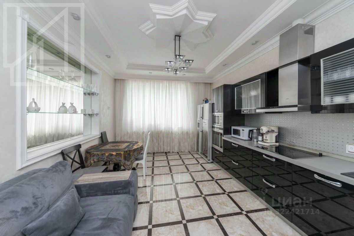 3-комнатная квартира, 95 м² — фотография 3