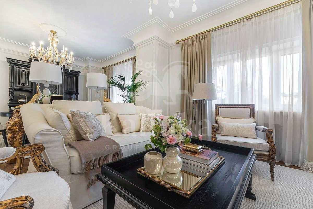 5-комнатная квартира, 182 м²