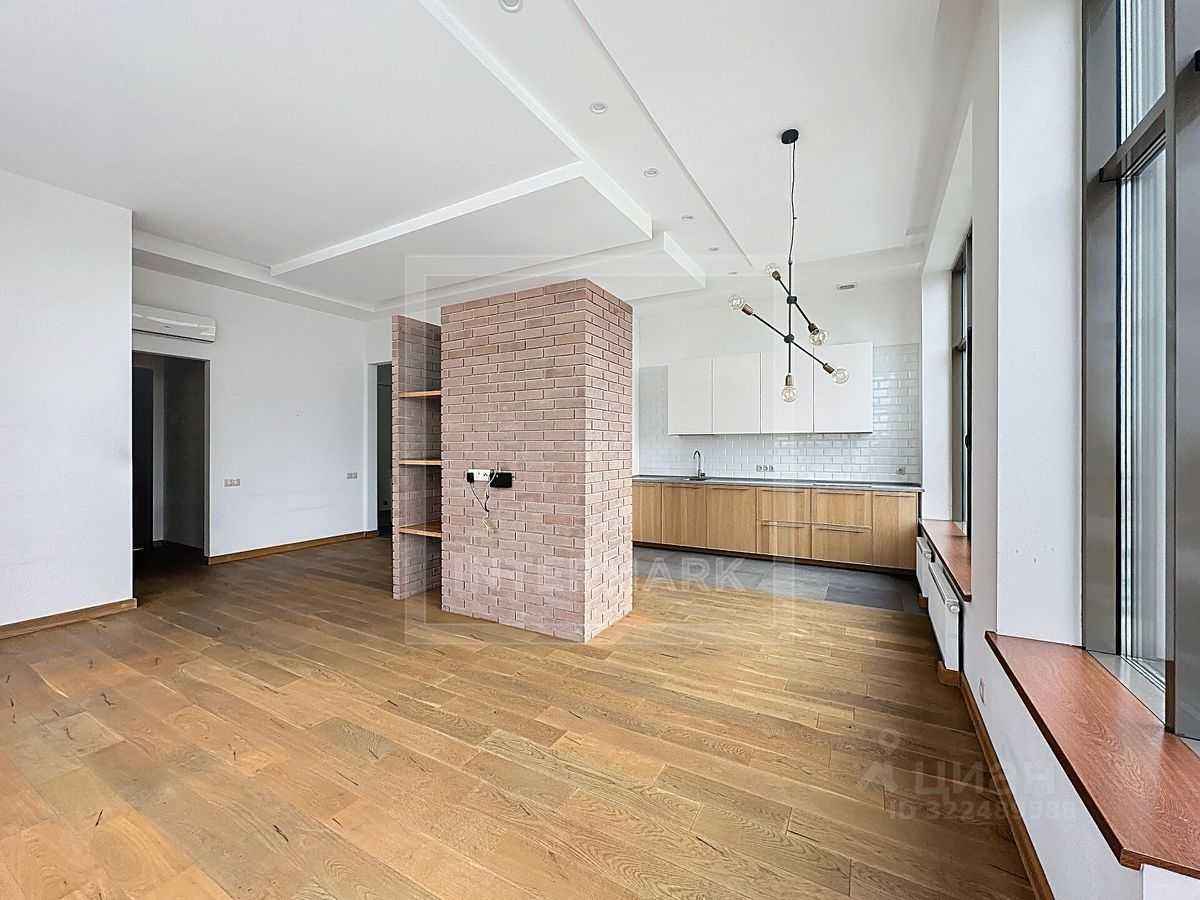 2-комнатная квартира, 89 м² — фотография 2