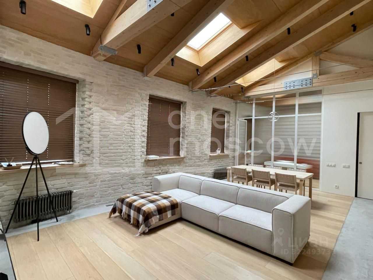 2-комнатная квартира, 75,6 м² — фотография 2