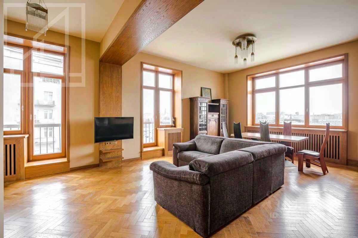 4-комнатная квартира, 115 м² — фотография 2