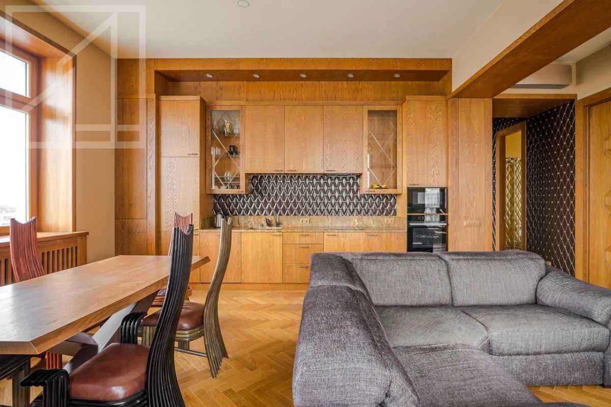 4-комнатная квартира, 115 м²