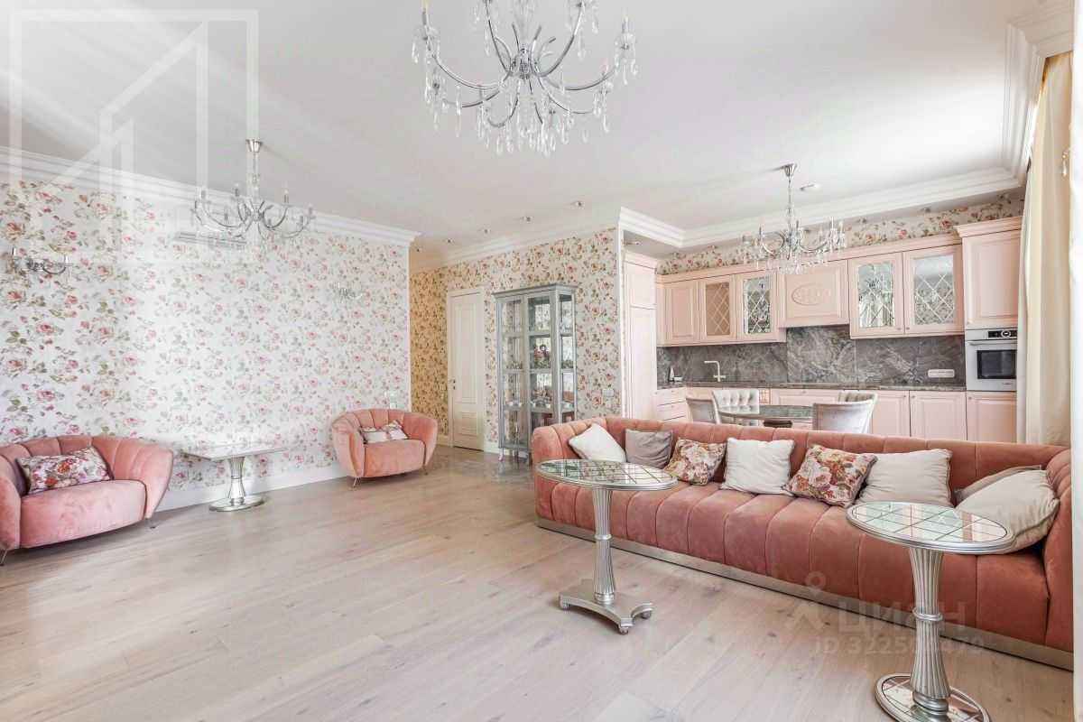 3-комнатная квартира, 130 м² — фотография 2