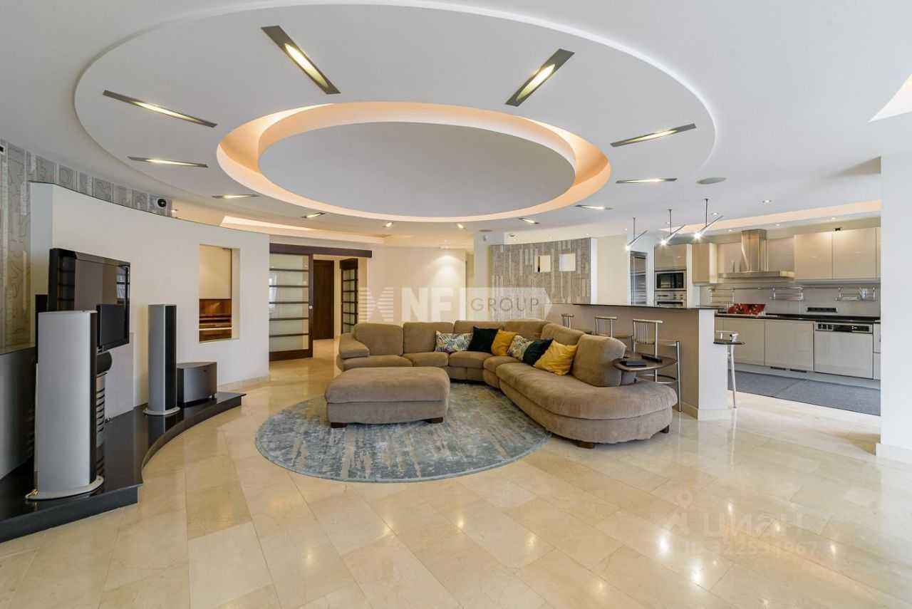 4-комнатная квартира, 230 м²