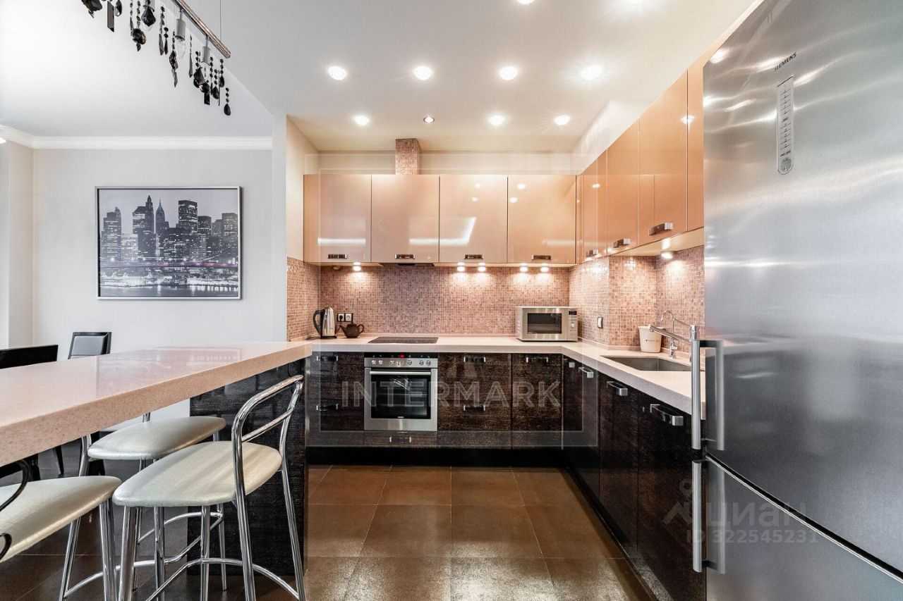 3-комнатная квартира, 144 м² — фотография 2
