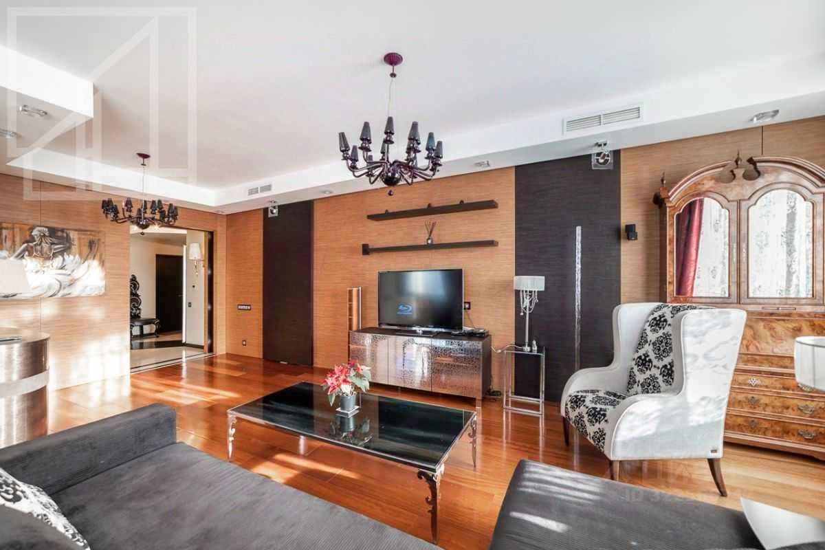 3-комнатная квартира, 145 м² — фотография 2