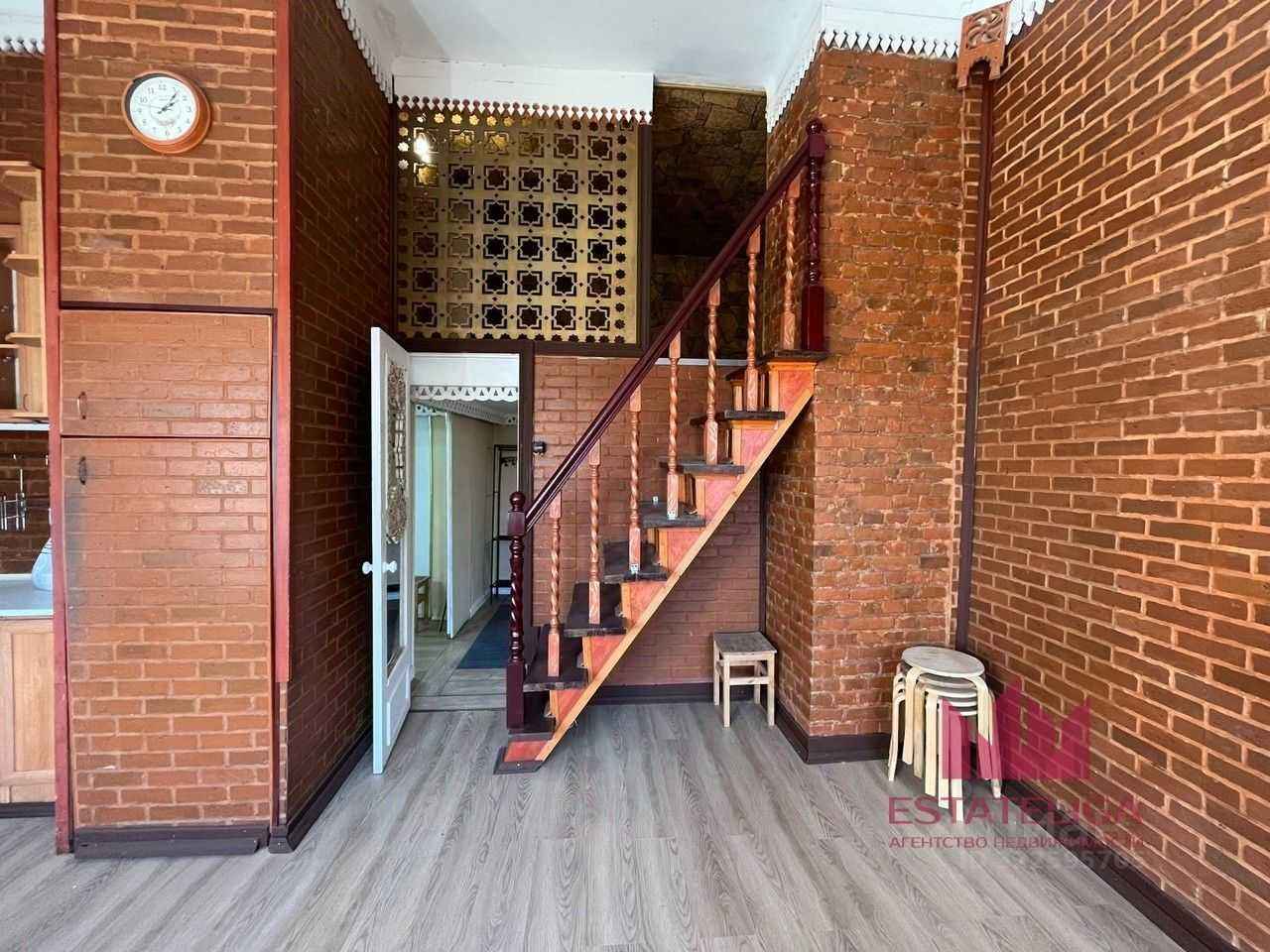 4-комнатная квартира, 130 м² — фотография 2