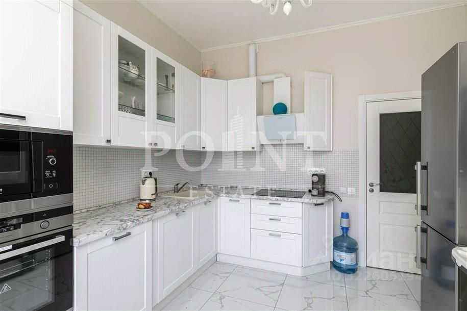 2-комнатная квартира, 67 м² — фотография 2
