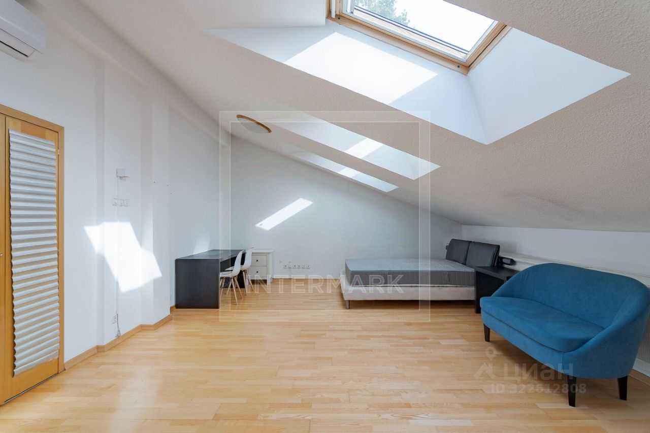 4-комнатная квартира, 168 м² — фотография 2