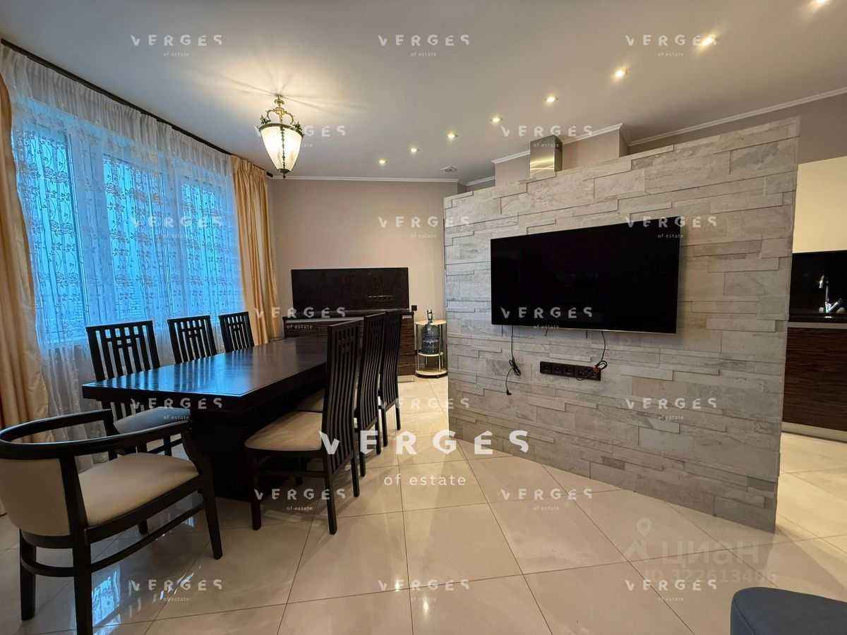4-комнатная квартира, 116 м² — фотография 3