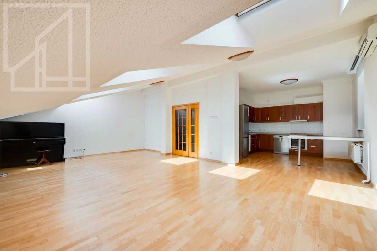 4-комнатная квартира, 168 м²