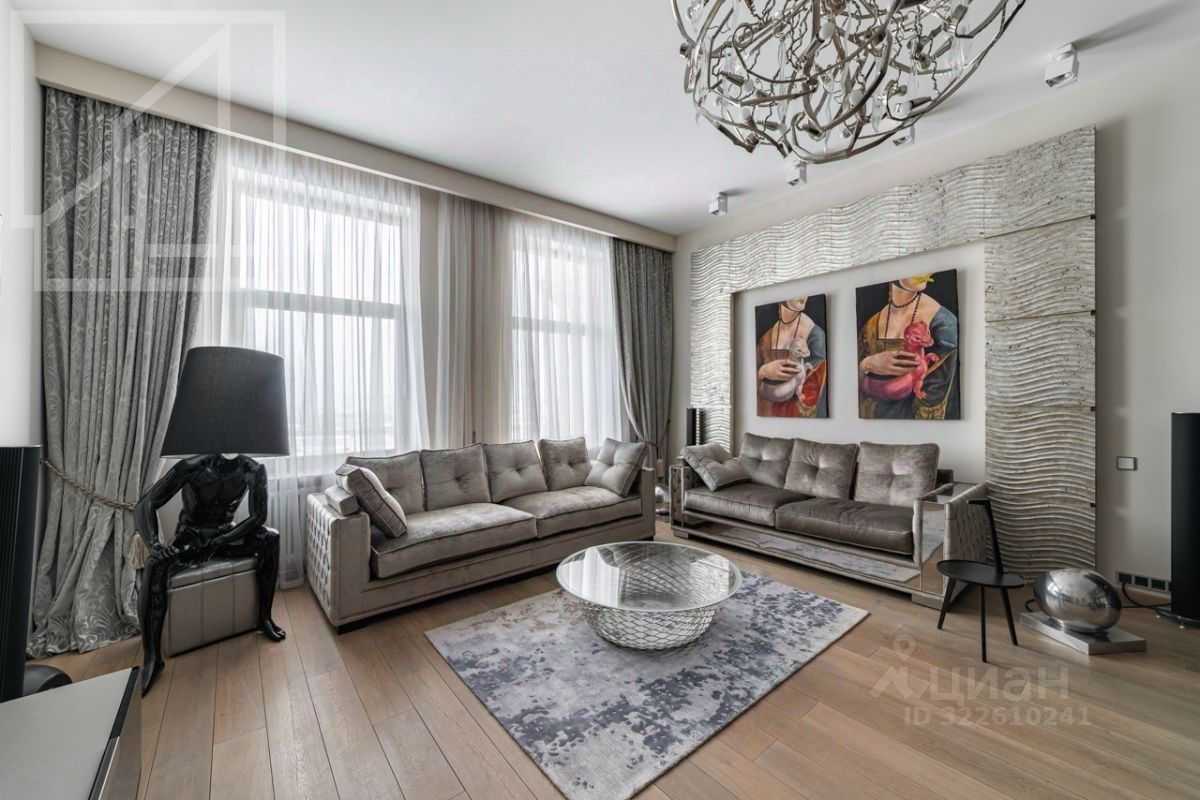 3-комнатная квартира, 180 м²