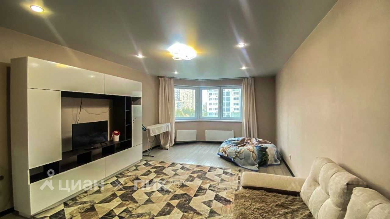 2-комнатная квартира, 65,8 м² — фотография 3