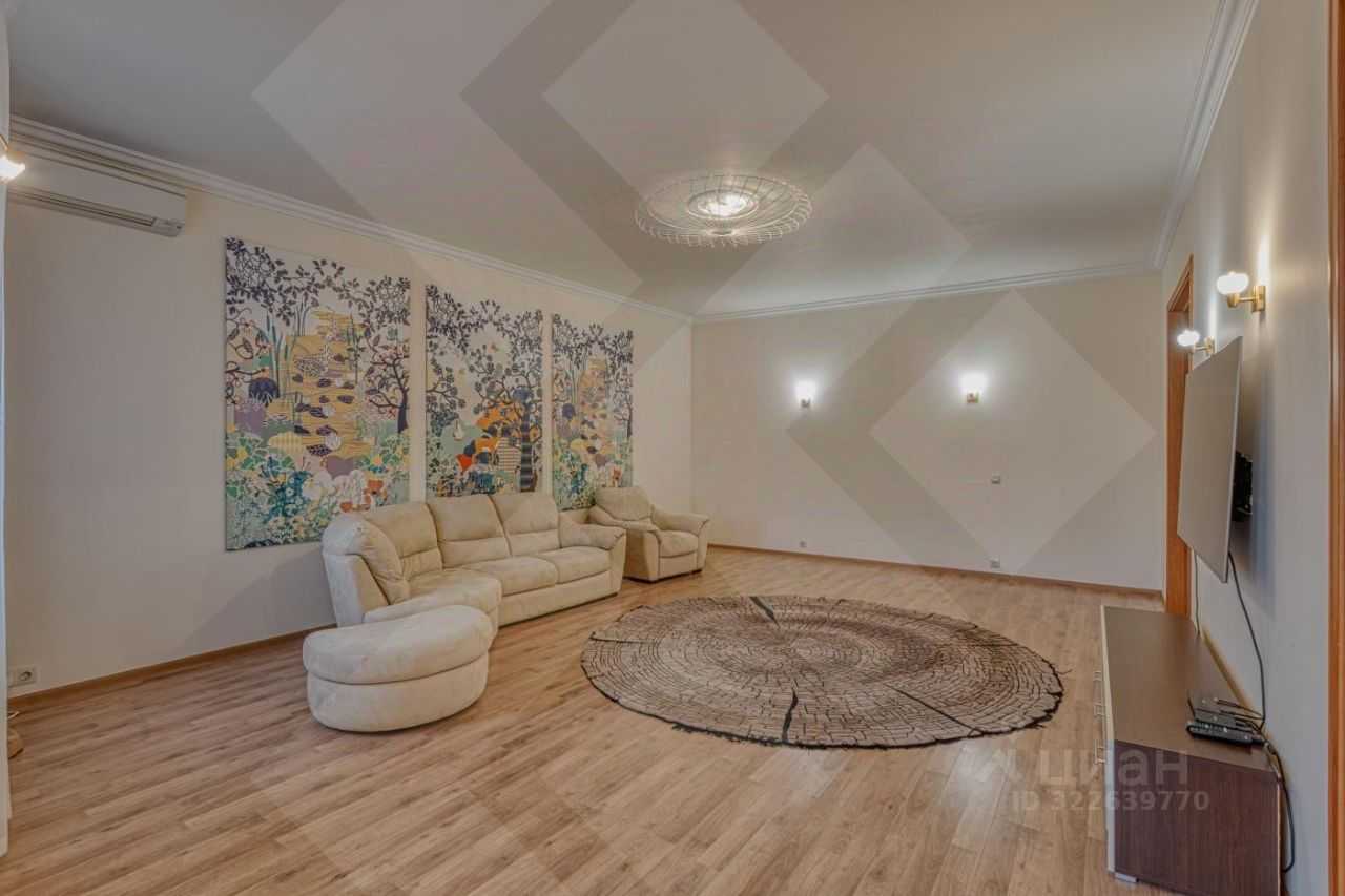 4-комнатная квартира, 160 м²