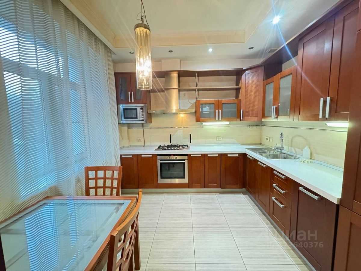 2-комнатная квартира, 75 м²