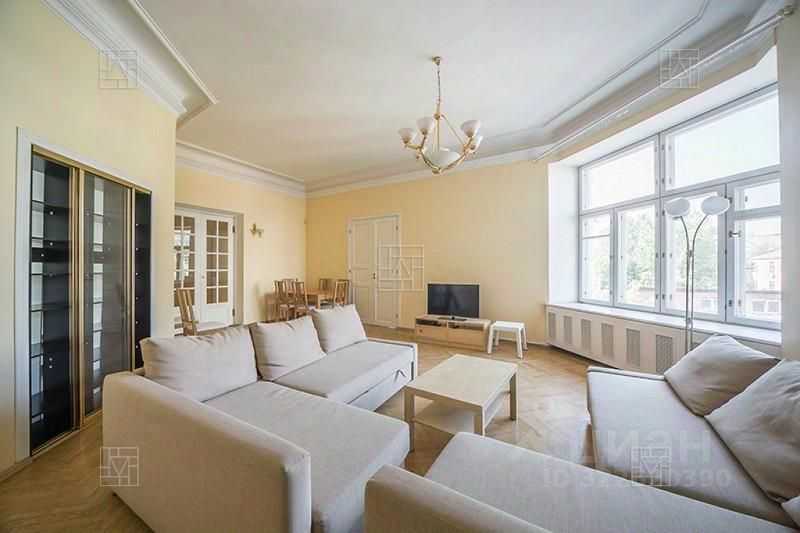 5-комнатная квартира, 190 м²